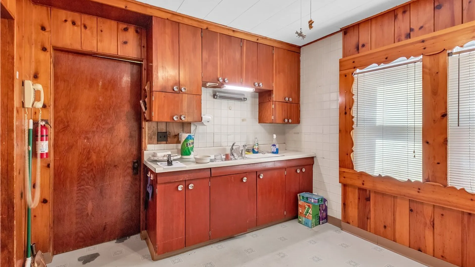 Property at 74 Hazelwood Avenue, Buffalo, NY 14215 9