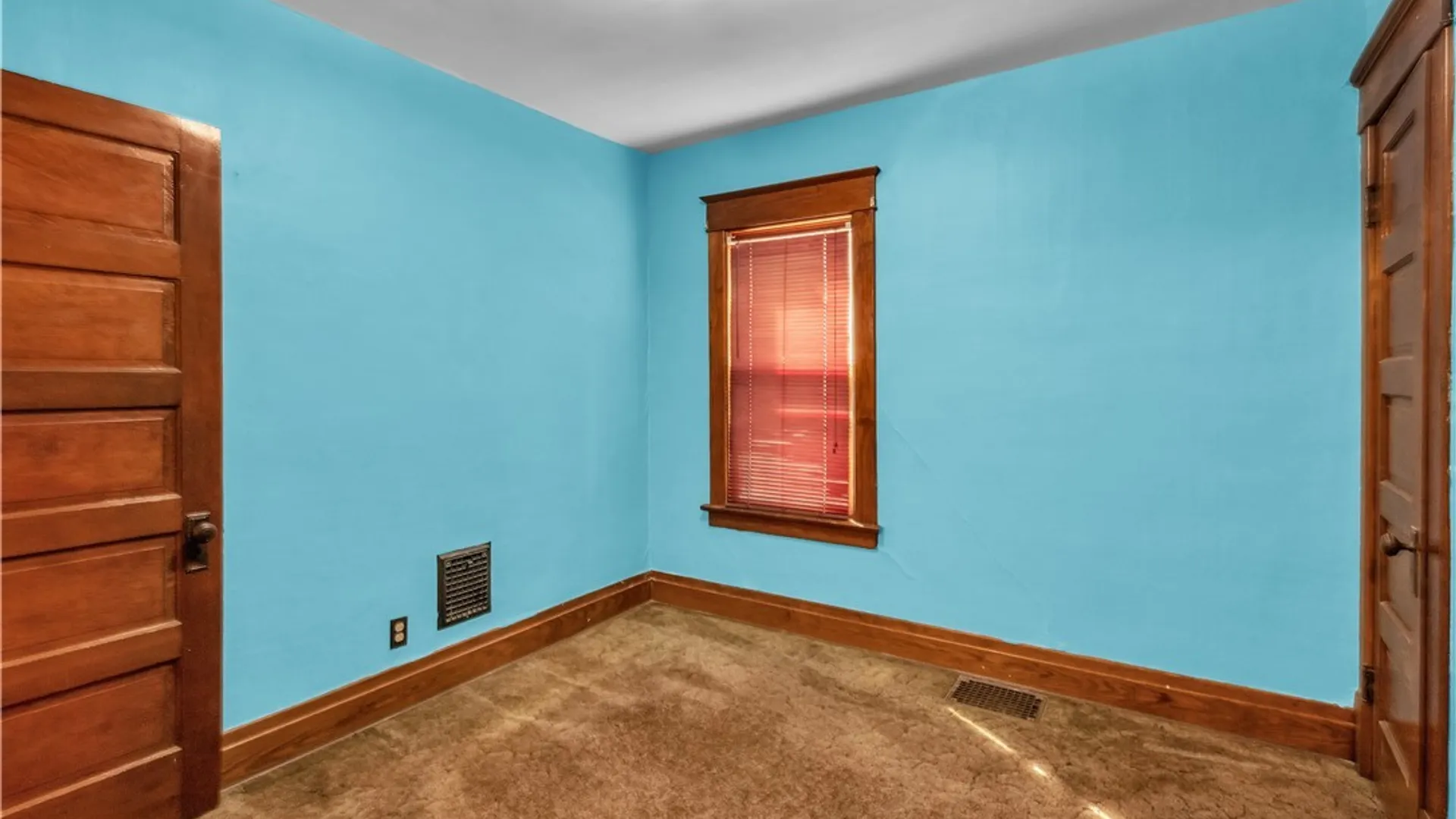 Property at 74 Hazelwood Avenue, Buffalo, NY 14215 17