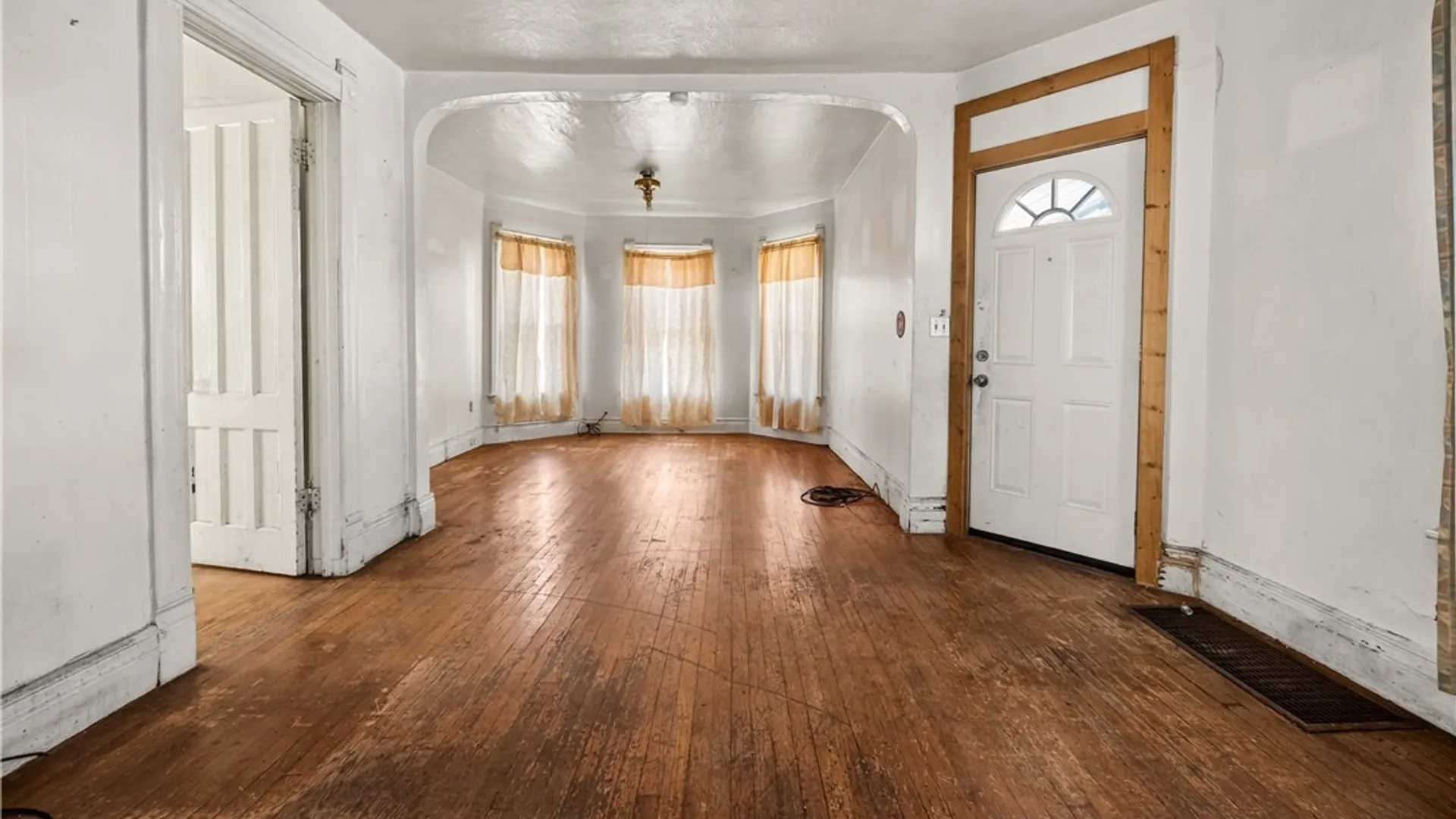 Property at 127 Hartson Street, Syracuse, NY 13204 24