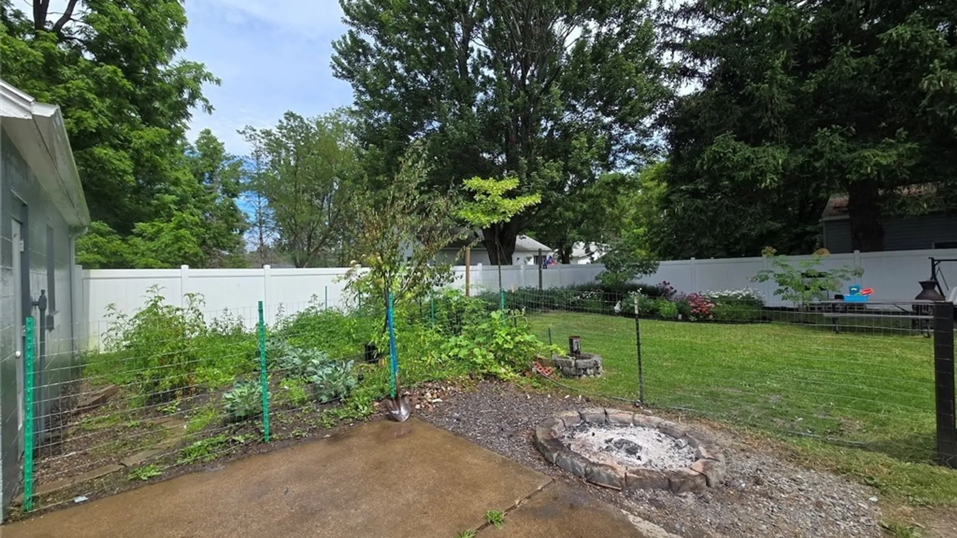 Property at 1340 Parkview Drive, North Tonawanda, NY 14120 6