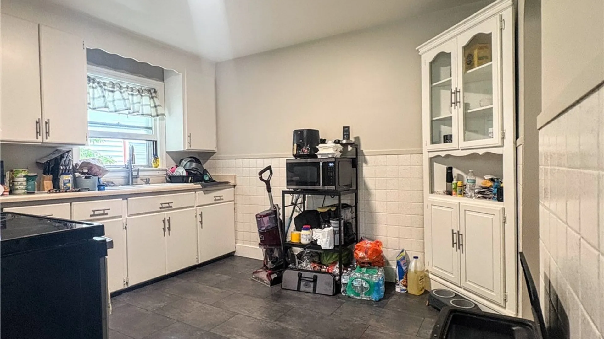 Property at 2163 North Avenue, Niagara Falls, NY 14305 8