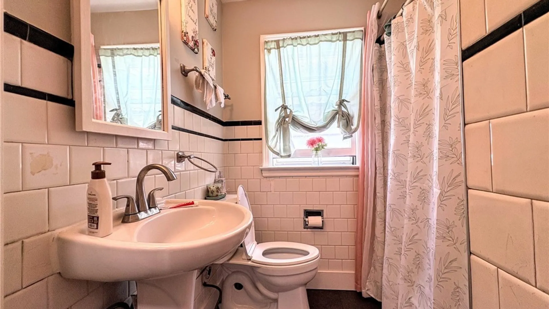 Property at 2163 North Avenue, Niagara Falls, NY 14305 15