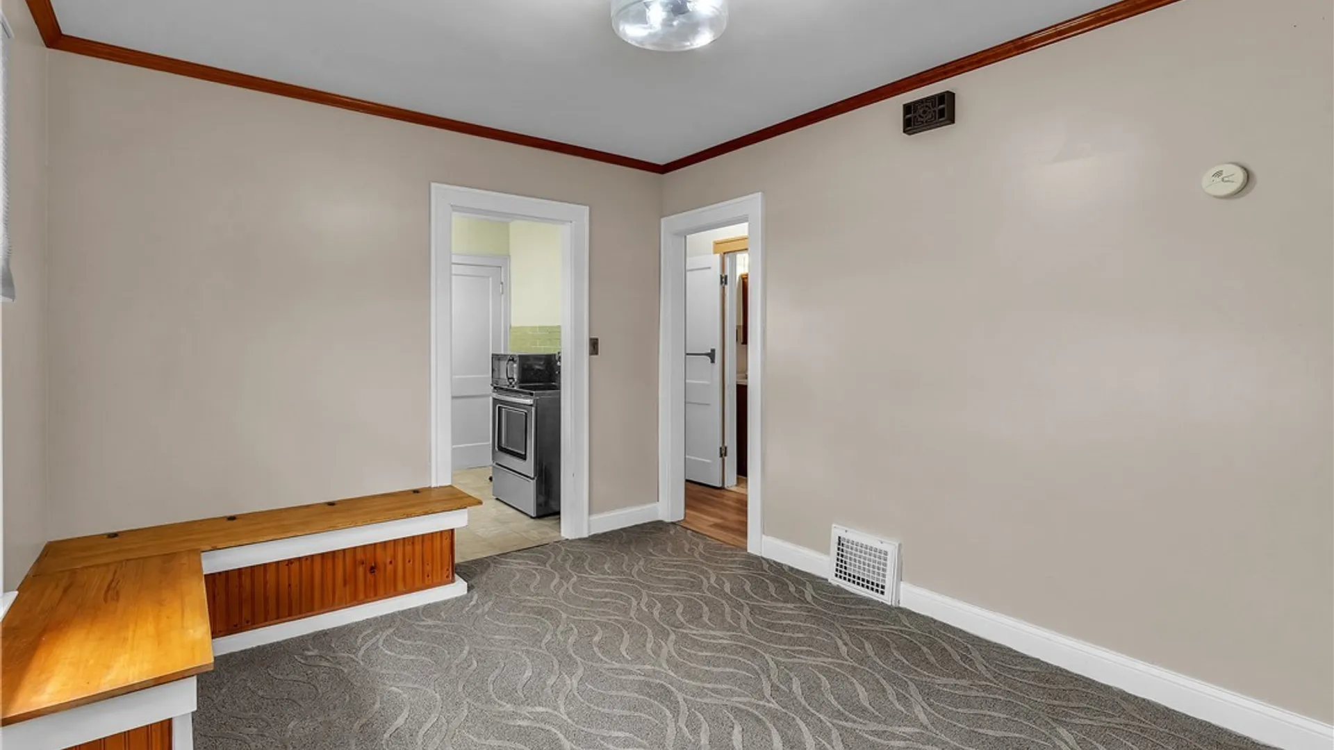 Property at 2462 Willow Avenue, Niagara Falls, NY 14305 16