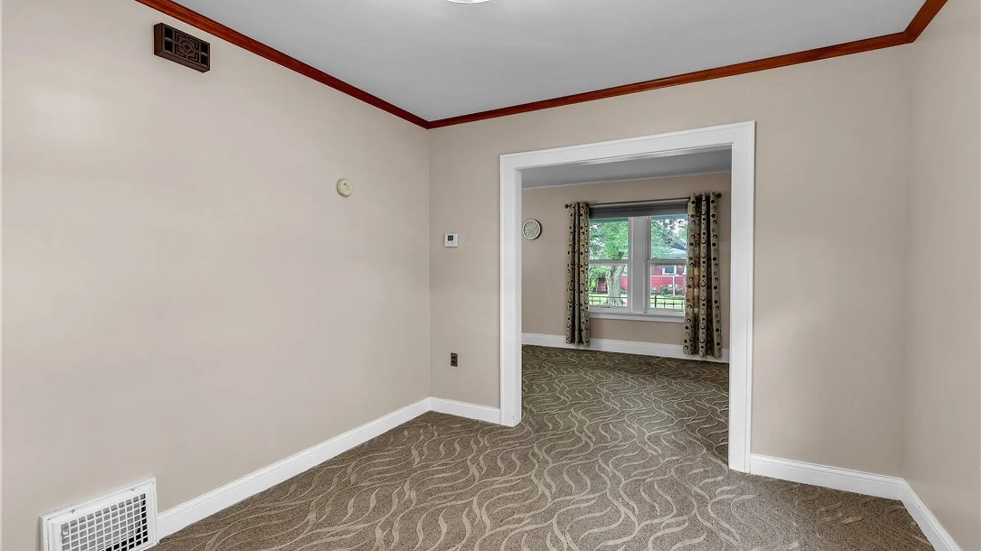 Property at 2462 Willow Avenue, Niagara Falls, NY 14305 19