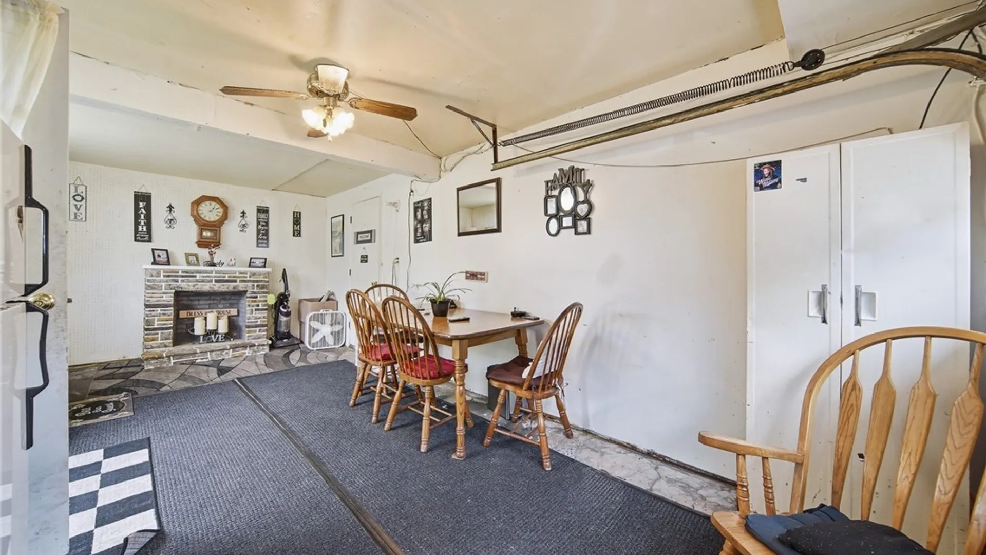 Property at 16 Huckleberry Lane, Clay, NY 13090 29