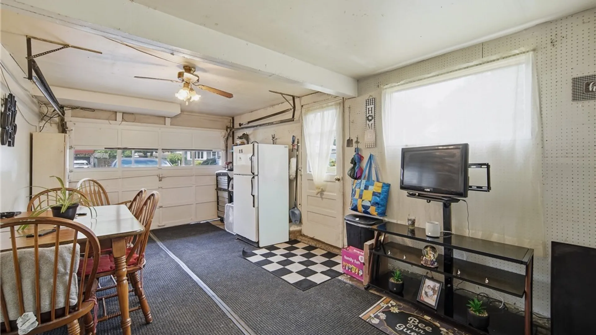 Property at 16 Huckleberry Lane, Clay, NY 13090 31