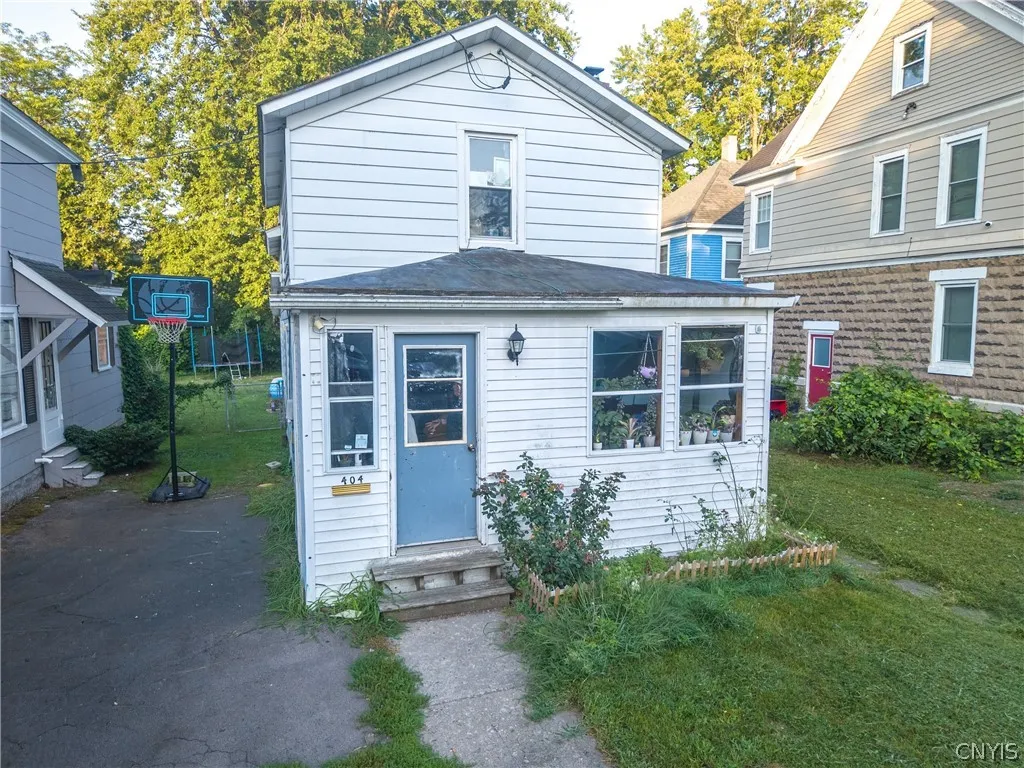 Property at 404 S 5th Street, Fulton, NY 13069