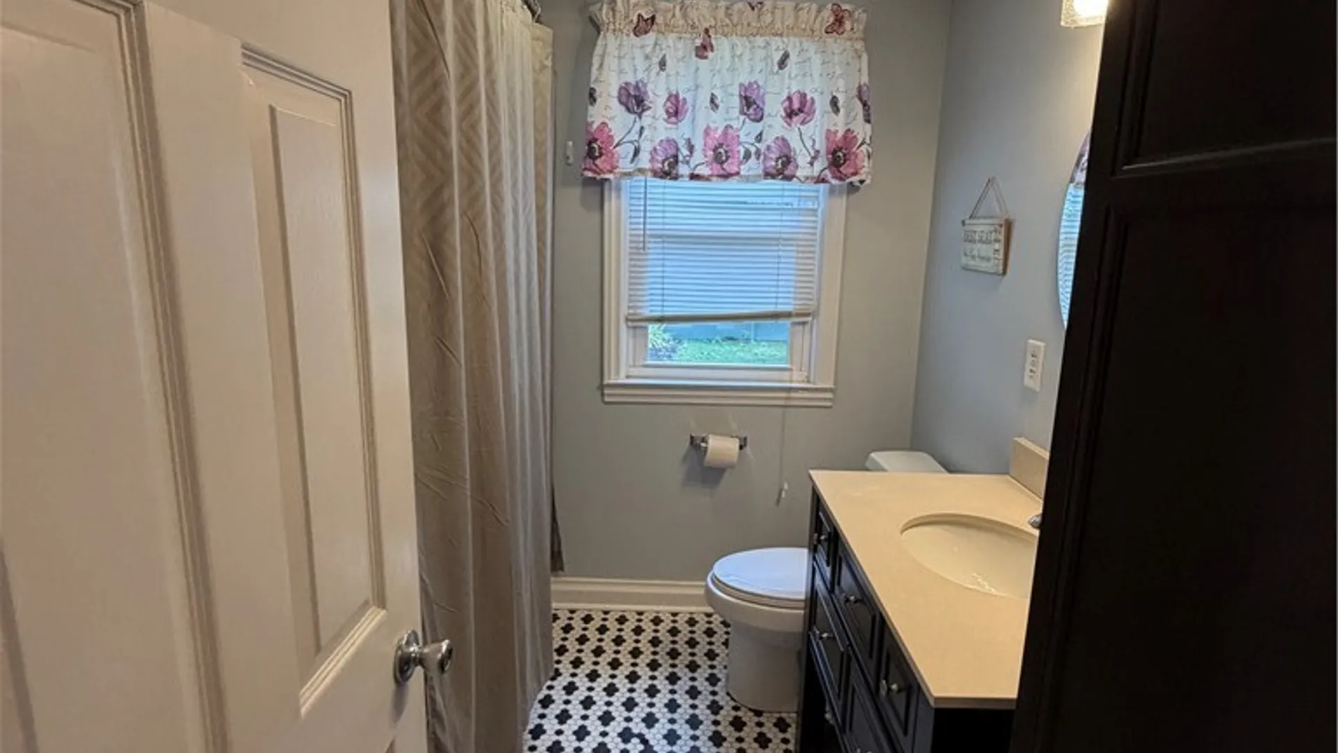 Property at 110 Meeker Avenue, Utica, NY 13502 15
