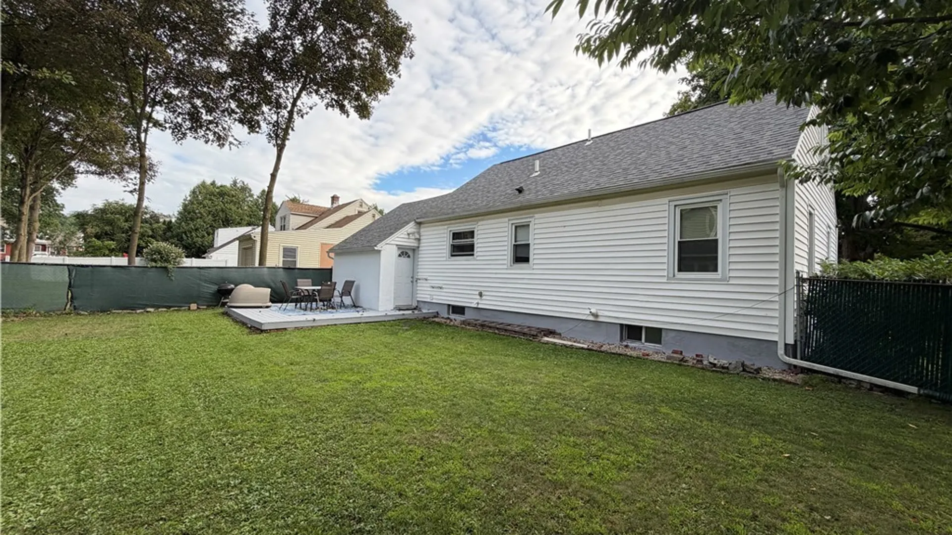 Property at 110 Meeker Avenue, Utica, NY 13502 28