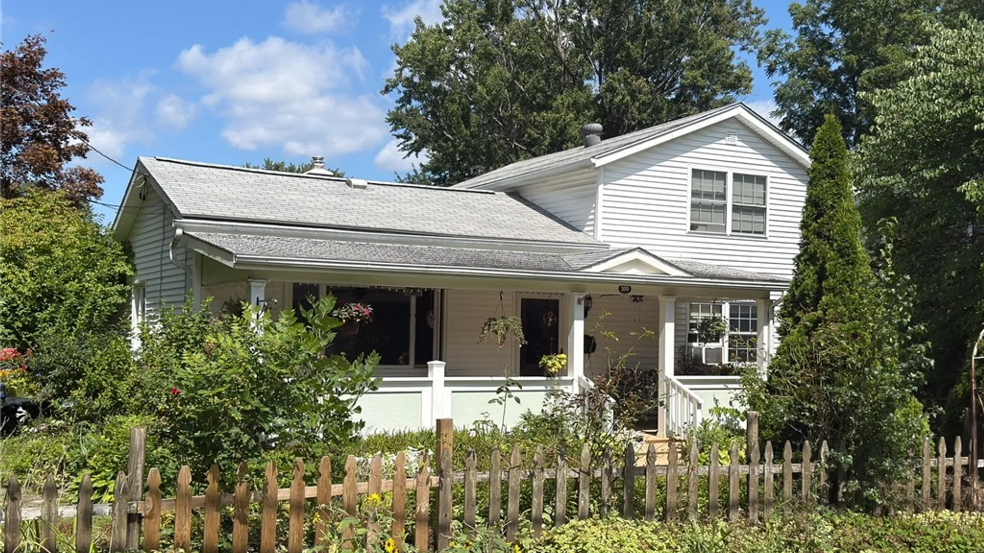 Property at 300 Oneida Street, Lewiston, NY 14092 3