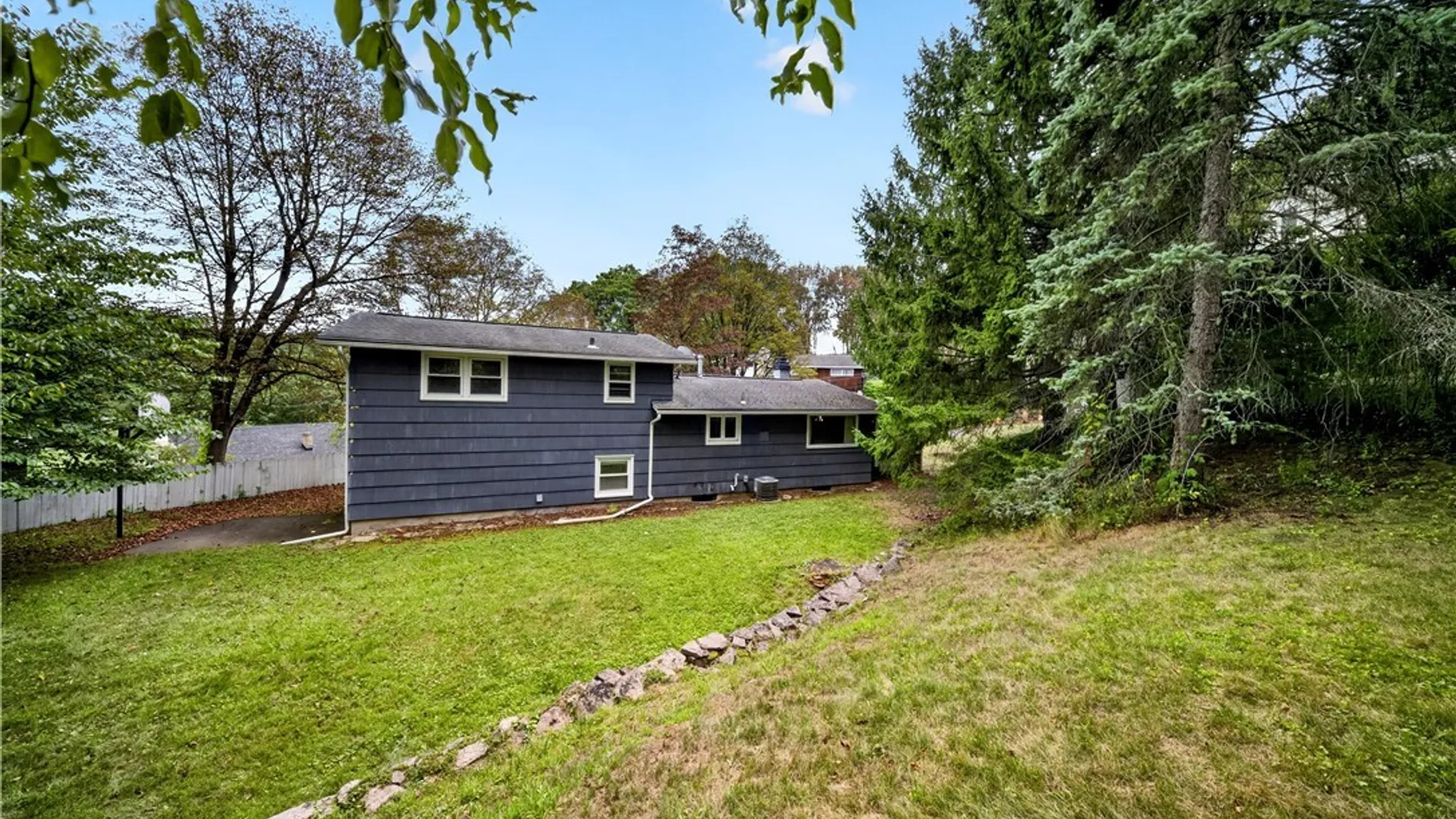 Property at 104 Wolcott Terrace, Syracuse, NY 13207 5