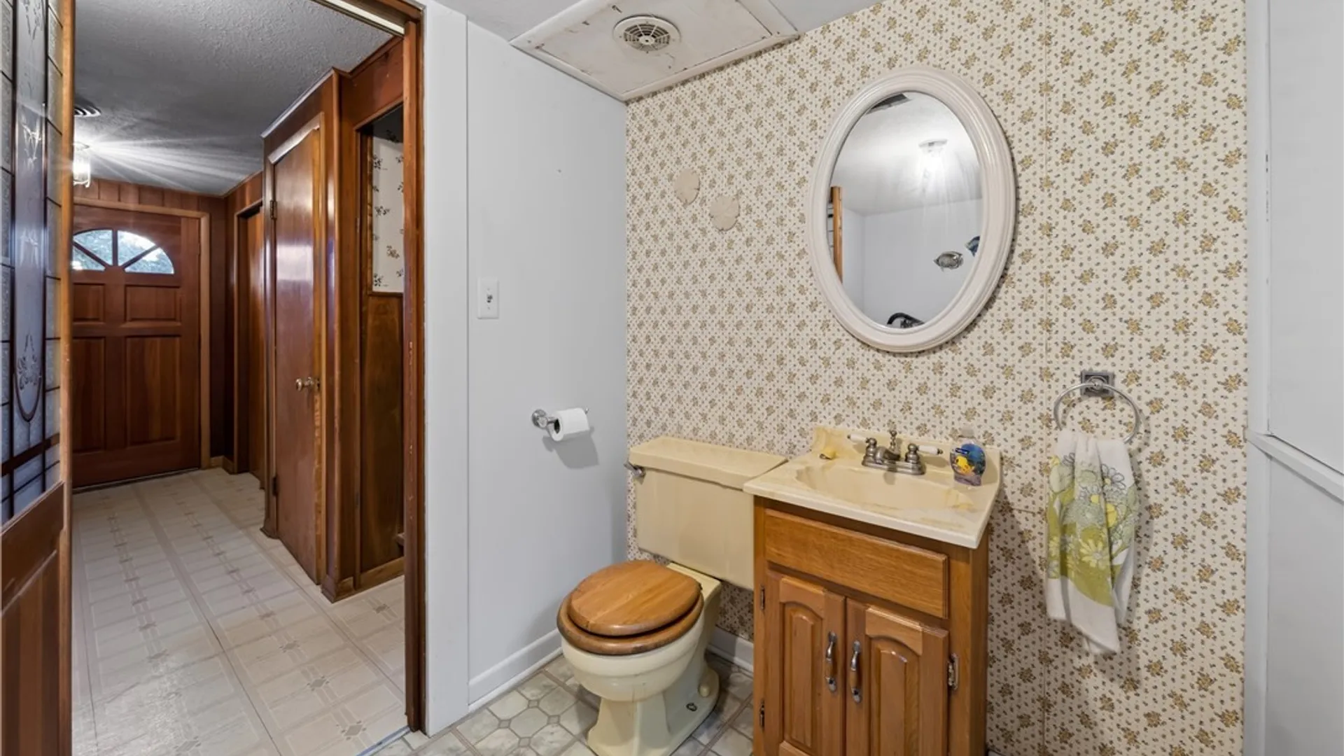 Property at 104 Wolcott Terrace, Syracuse, NY 13207 9