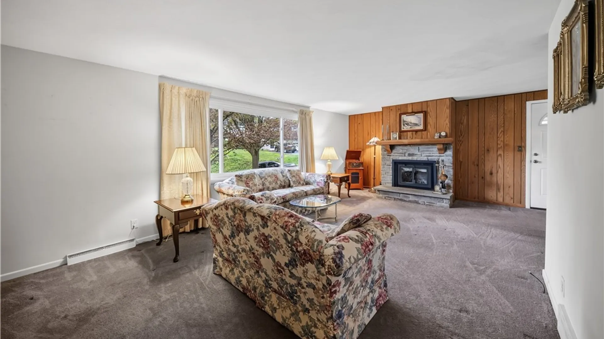 Property at 104 Wolcott Terrace, Syracuse, NY 13207 14