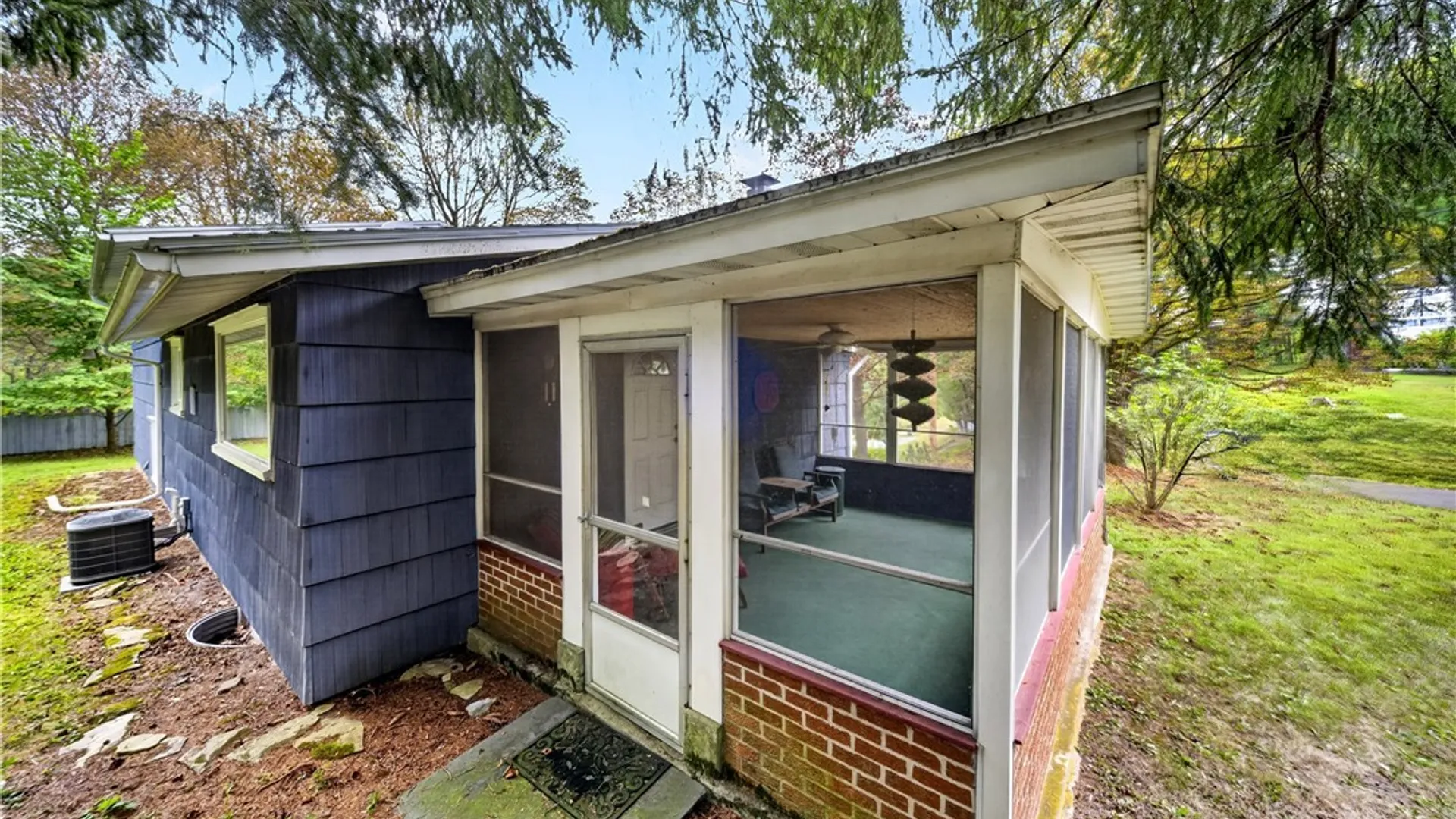 Property at 104 Wolcott Terrace, Syracuse, NY 13207 28