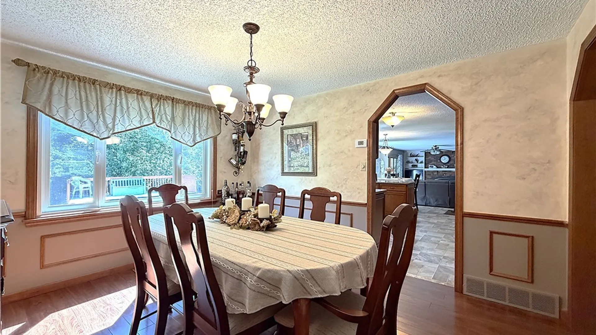 Property at 15 Bywater Drive, Amherst, NY 14068 15