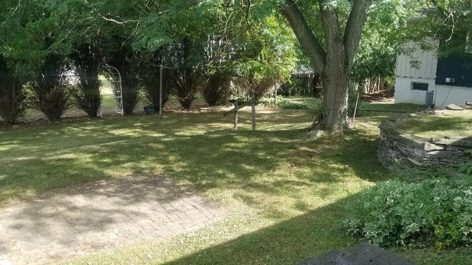 Property at 715 Montrose Ave, Syracuse, NY 13209 28