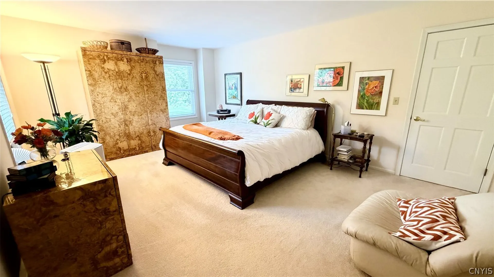 Property at 1021 Autumntree Ct, Skaneateles, NY 13152 26