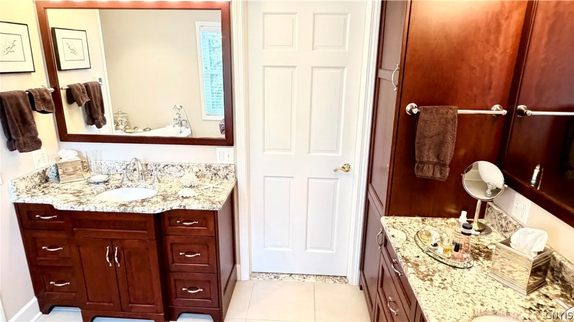Property at 1021 Autumntree Ct, Skaneateles, NY 13152 31