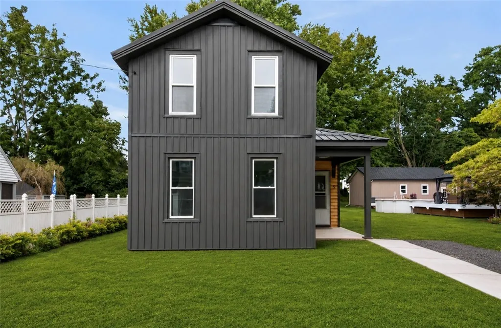 Property at 9 Chestnut Street, Phelps, NY 14532