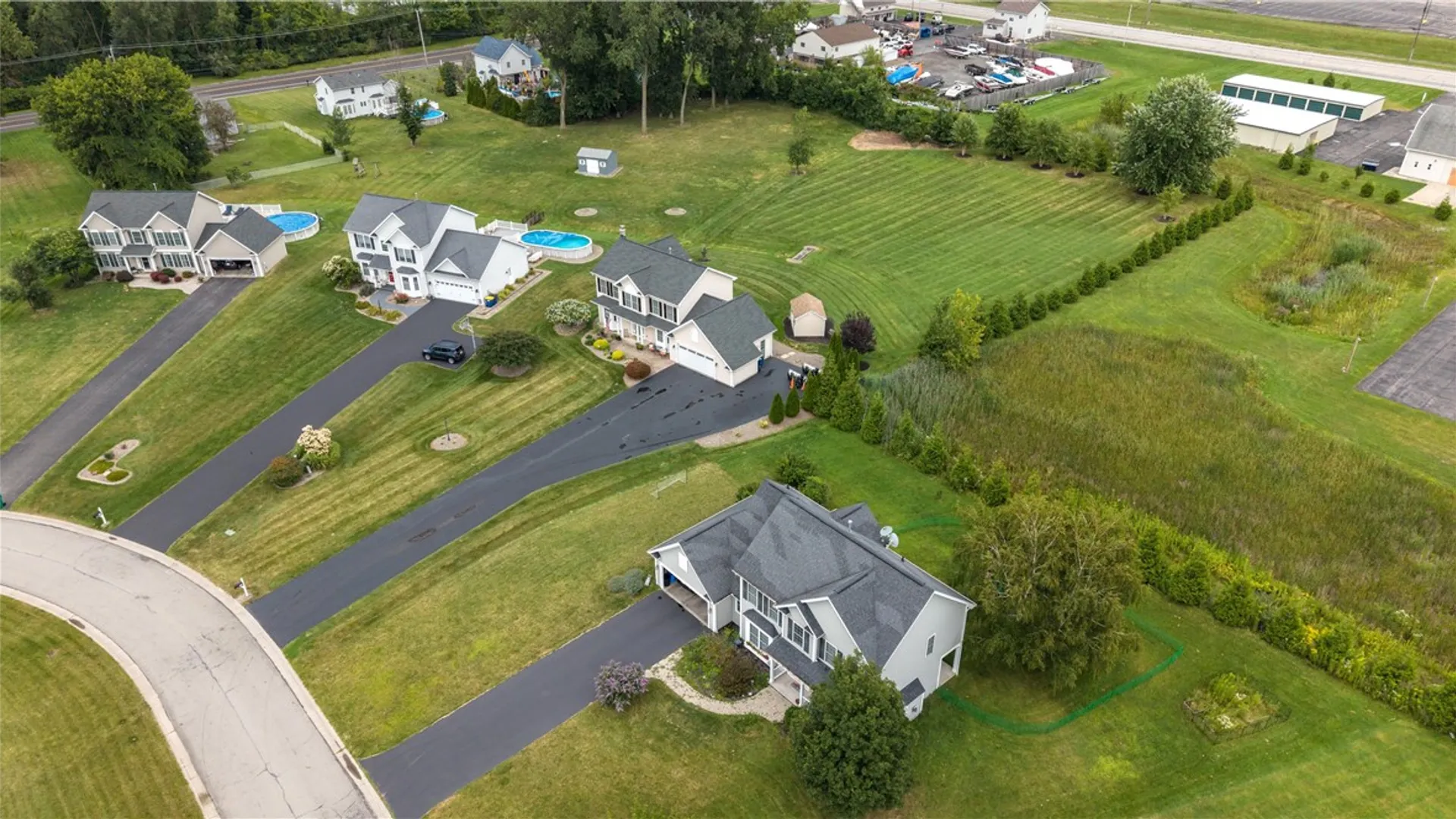 Property at 1361 Cherry Laurel Circle, Webster, NY 14580 17