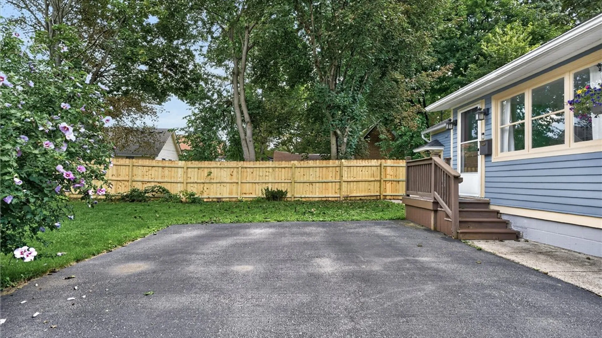 Property at 20 Poplar Street, Rochester, NY 14620 4