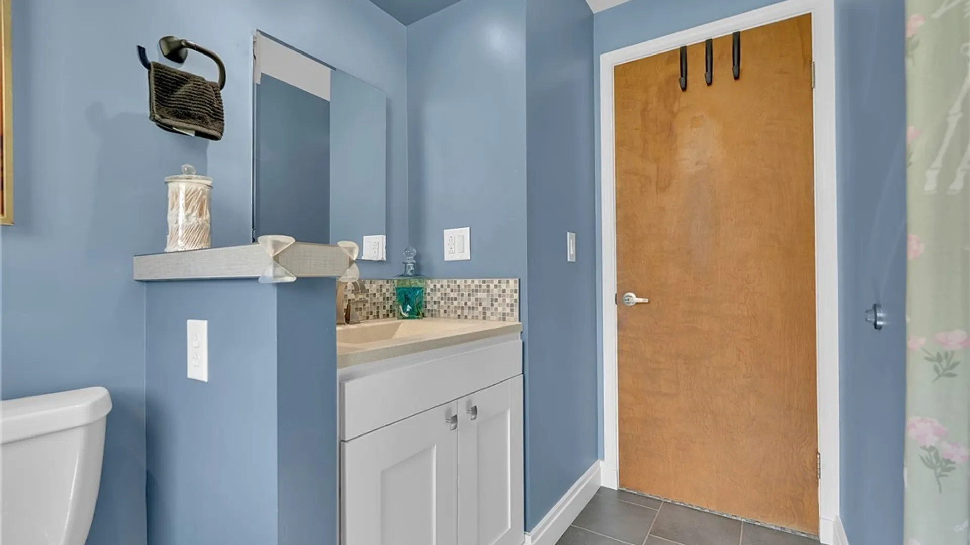 Property at 4661 N Bailey Avenue, Amherst, NY 14226 24