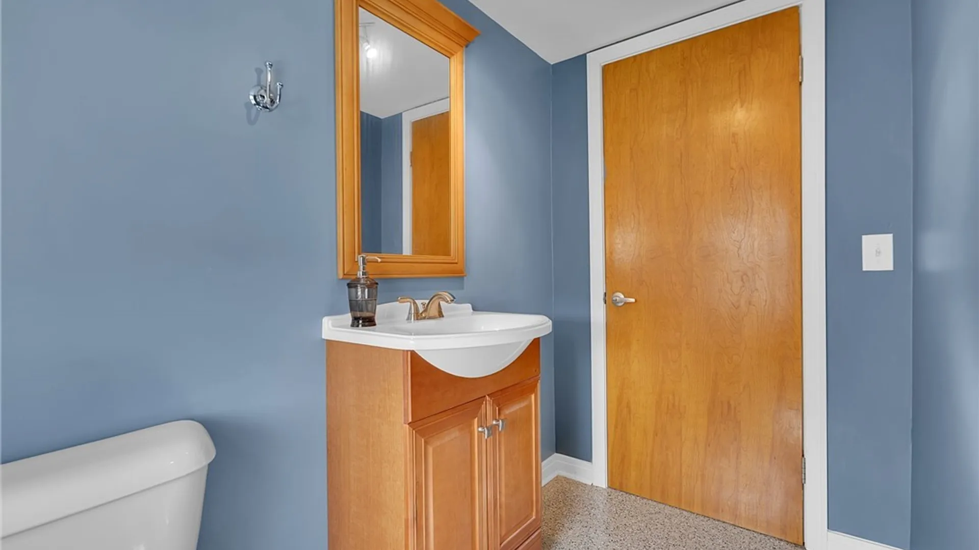 Property at 4661 N Bailey Avenue, Amherst, NY 14226 29