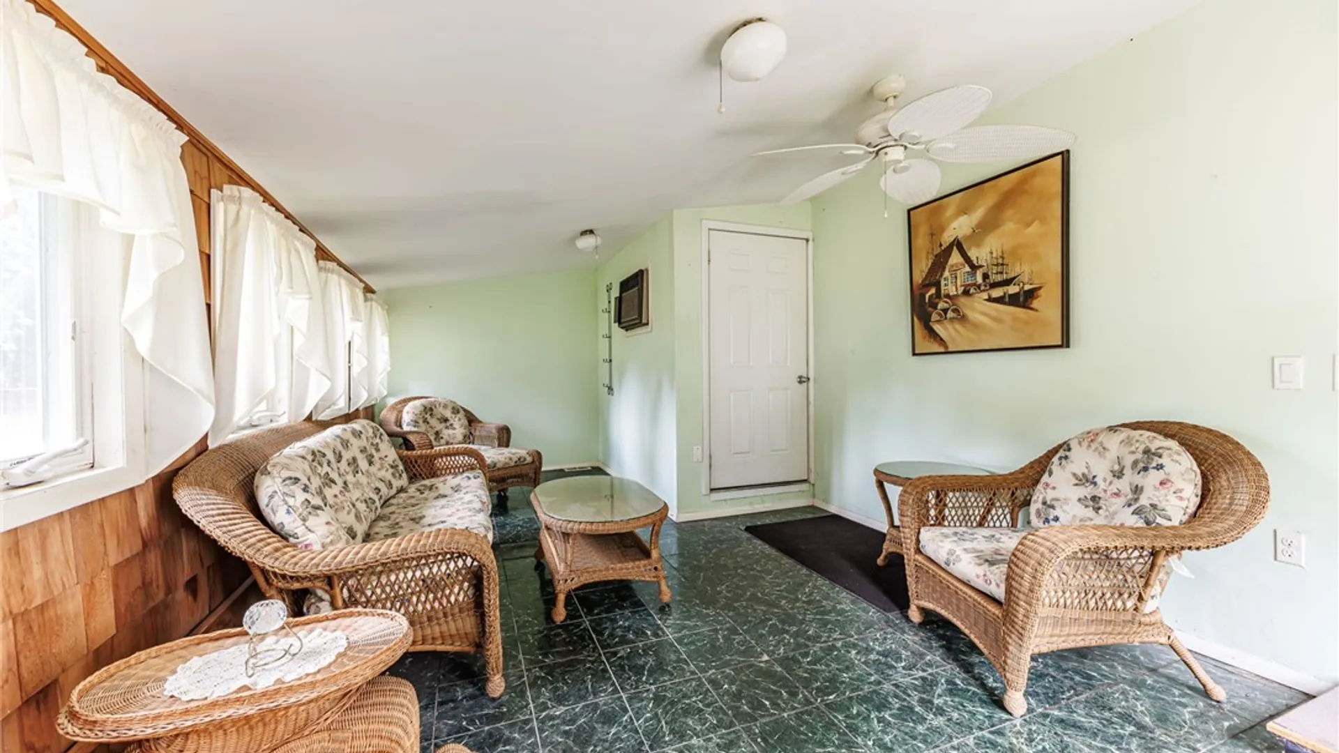 Property at 831 Bay Road, Webster, NY 14580 17