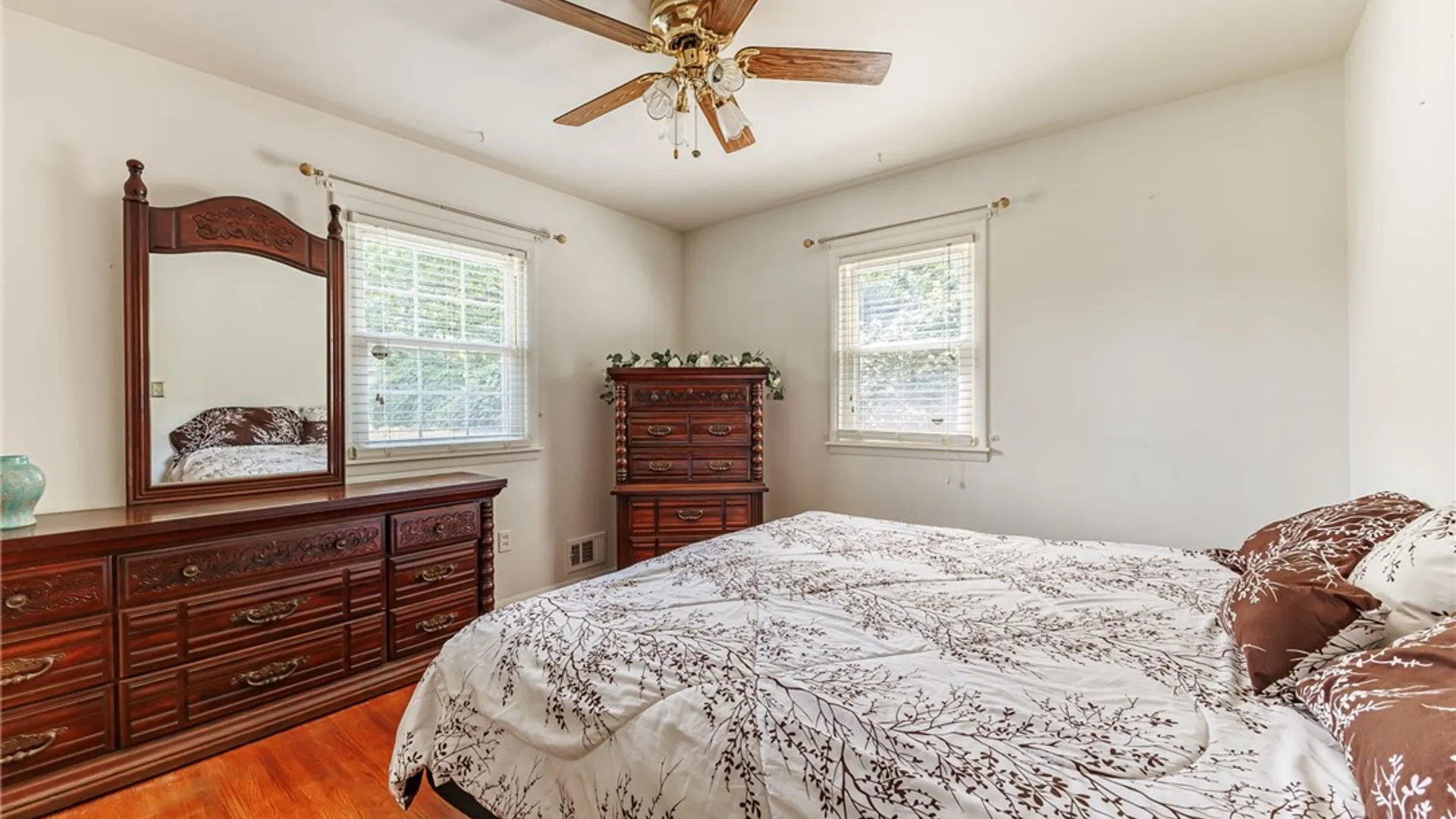 Property at 831 Bay Road, Webster, NY 14580 20