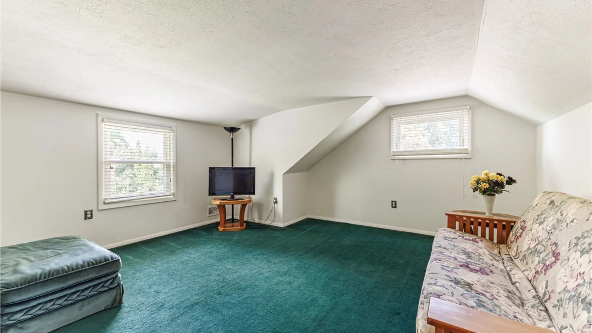 Property at 831 Bay Road, Webster, NY 14580 24