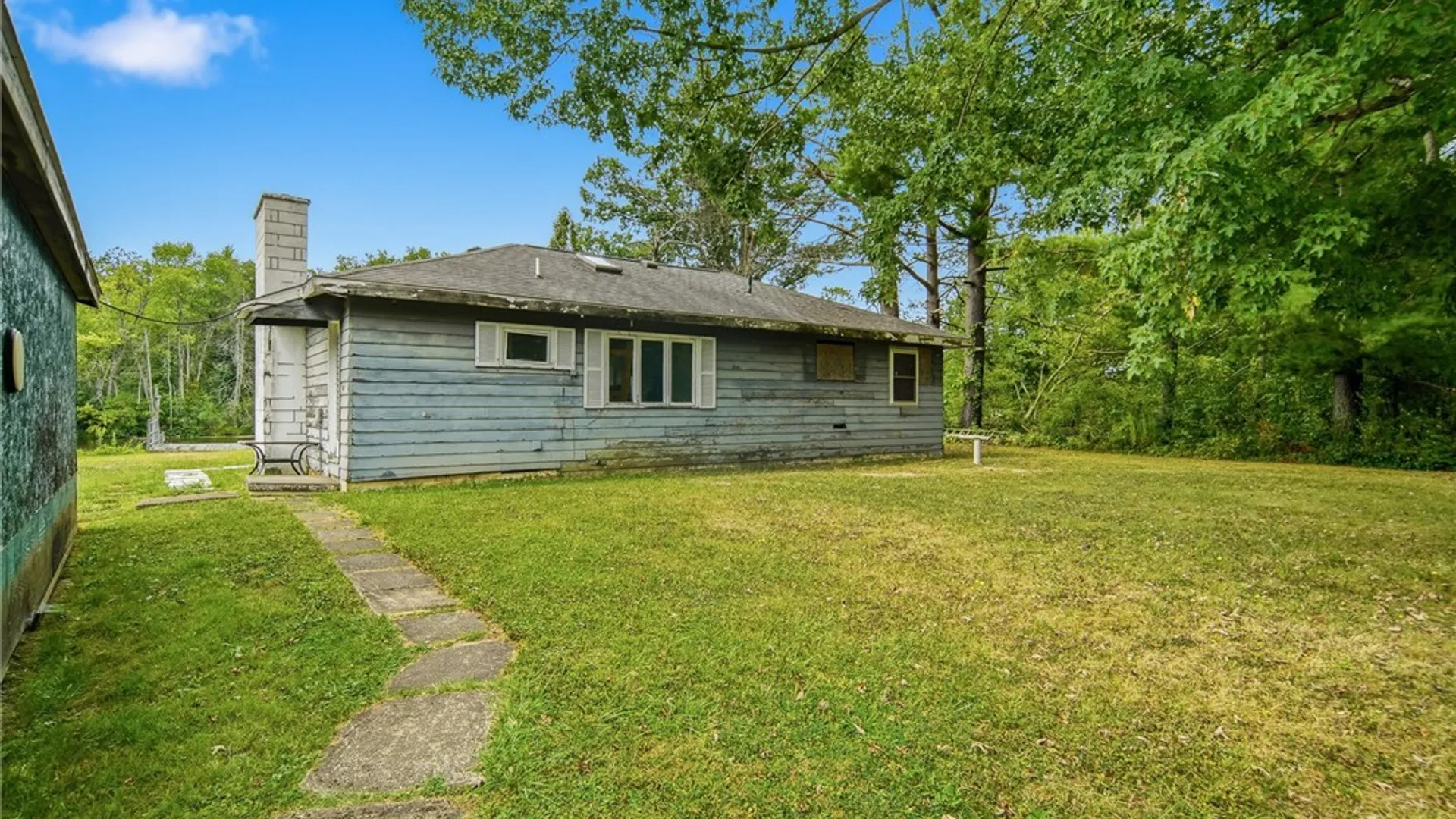 Property at 9767 Ethel Road, Clay, NY 13029 4