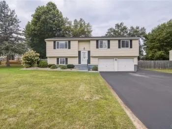 Property at 8025 Pickett Lane, Cicero, NY 13039