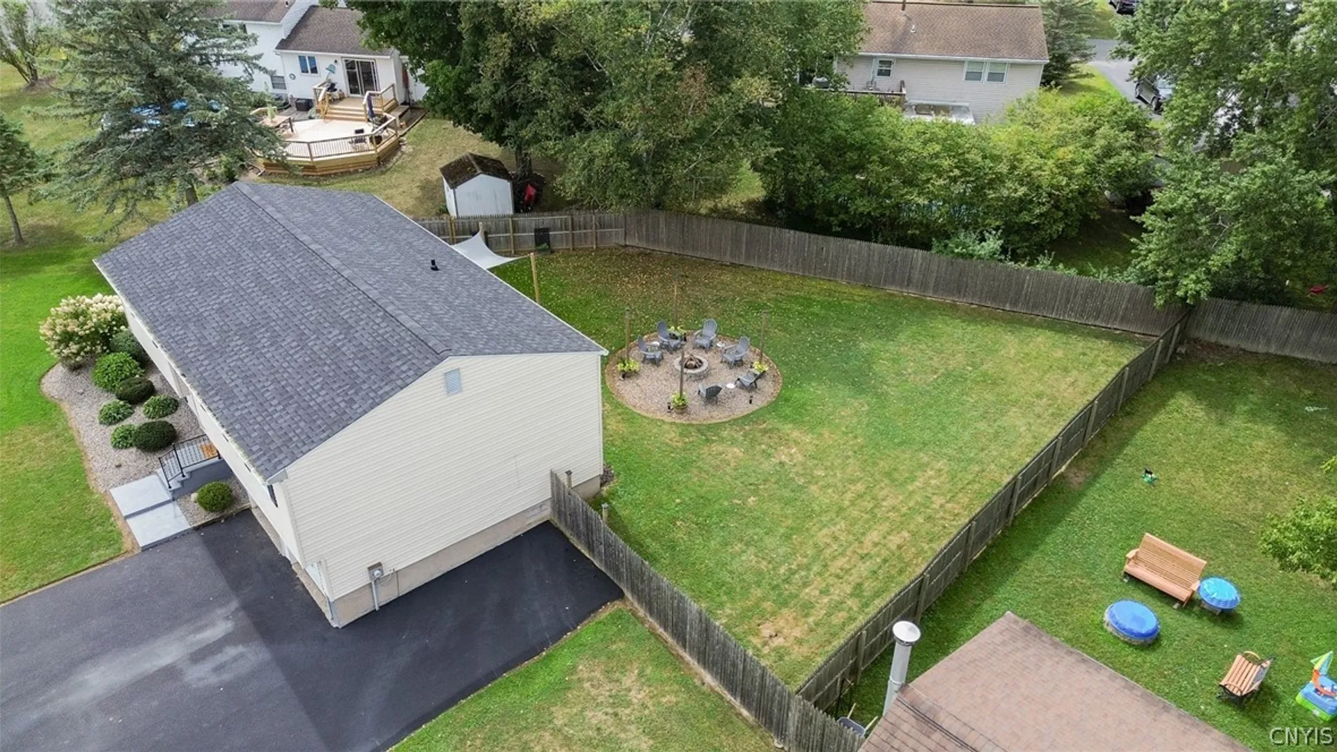 Property at 8025 Pickett Lane, Cicero, NY 13039 40