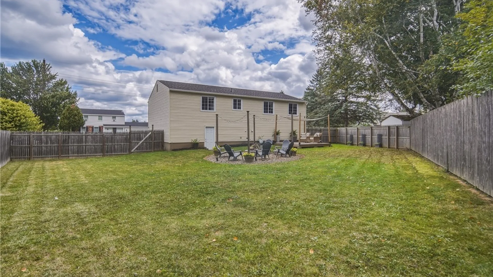 Property at 8025 Pickett Lane, Cicero, NY 13039 36