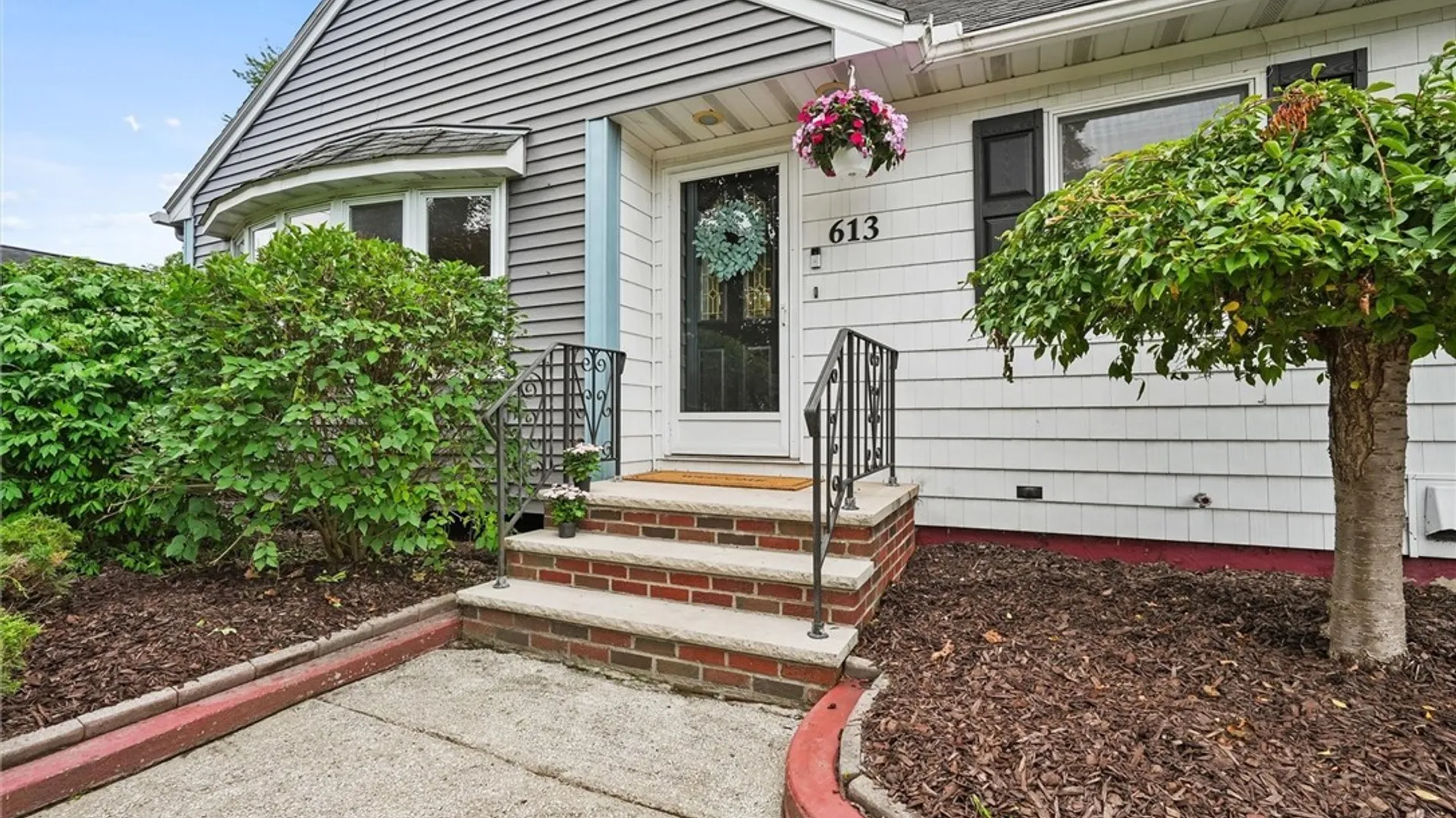 Property at 613 Wright Avenue, Salina, NY 13211 3