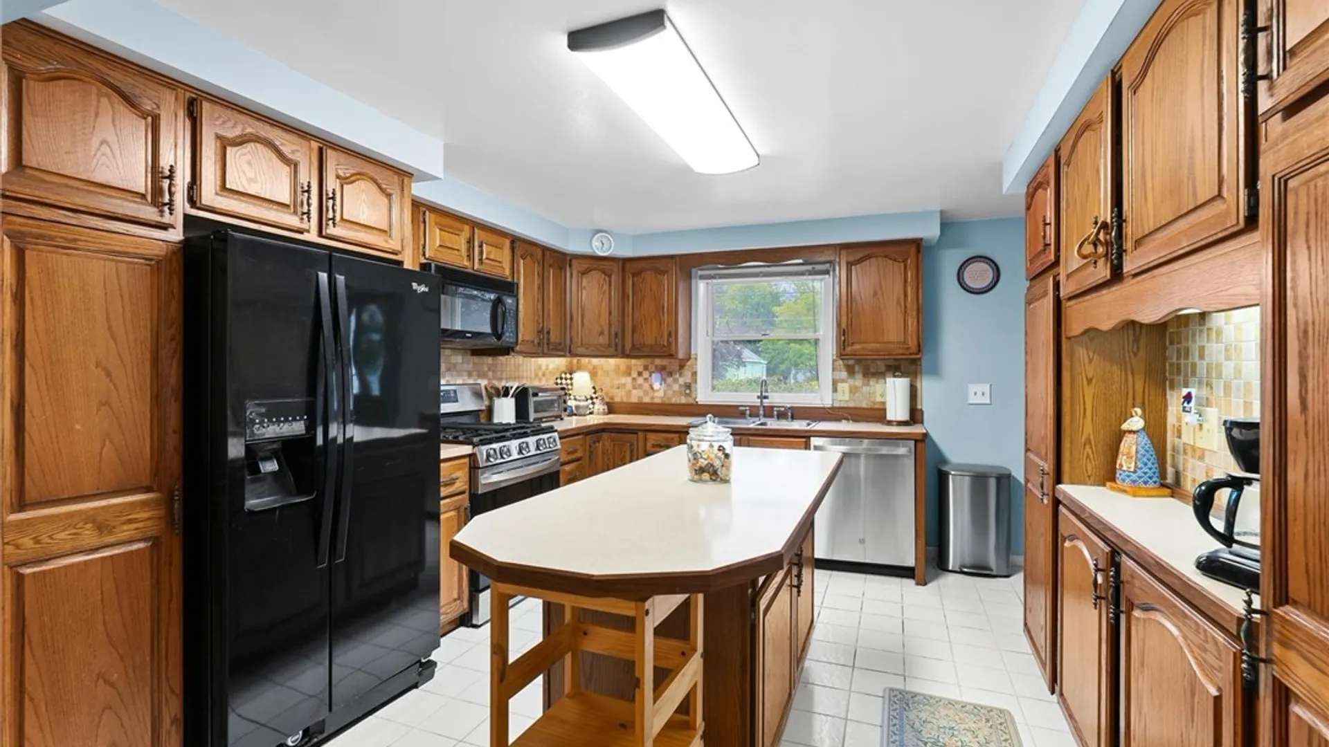Property at 613 Wright Avenue, Salina, NY 13211 6