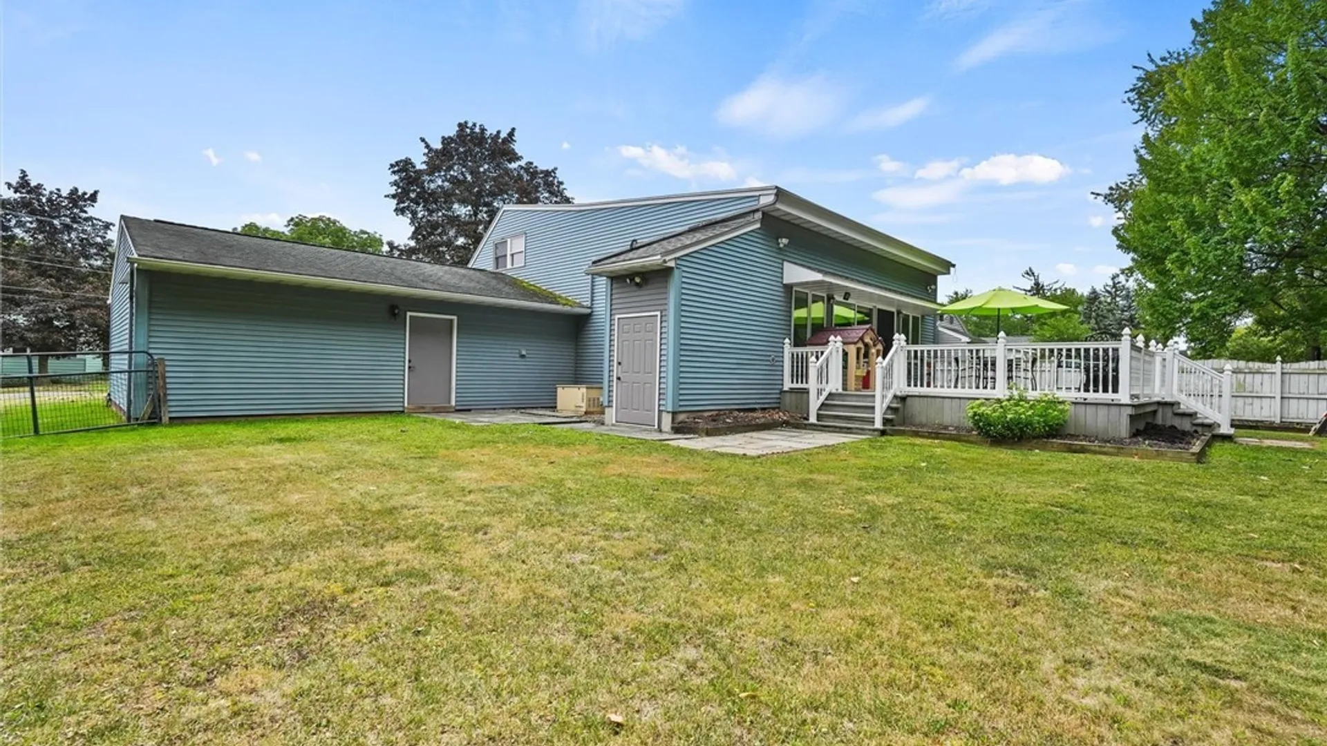 Property at 613 Wright Avenue, Salina, NY 13211 41