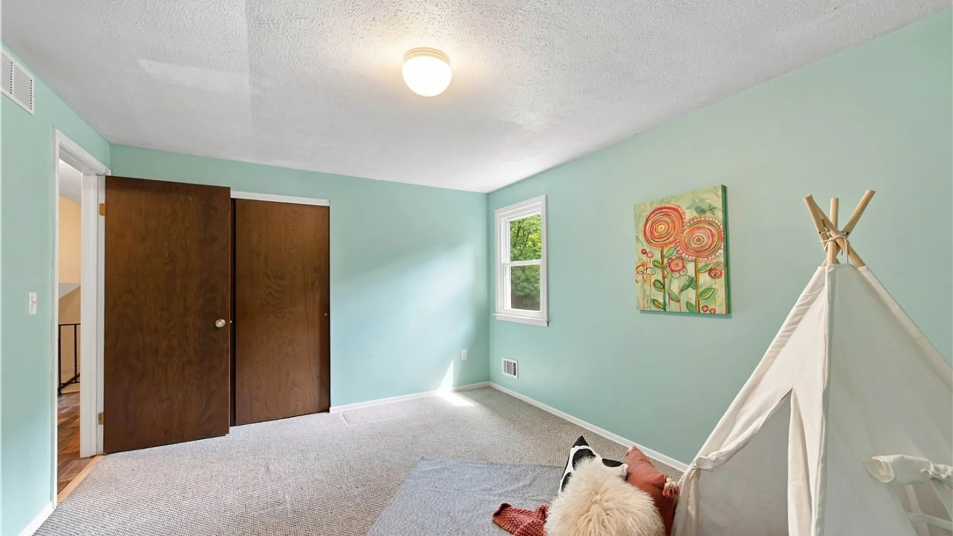 Property at 1107 Nestwood Lane, Webster, NY 14580 32