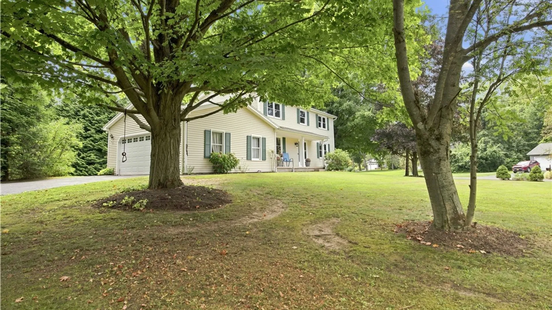 Property at 1107 Nestwood Lane, Webster, NY 14580 3