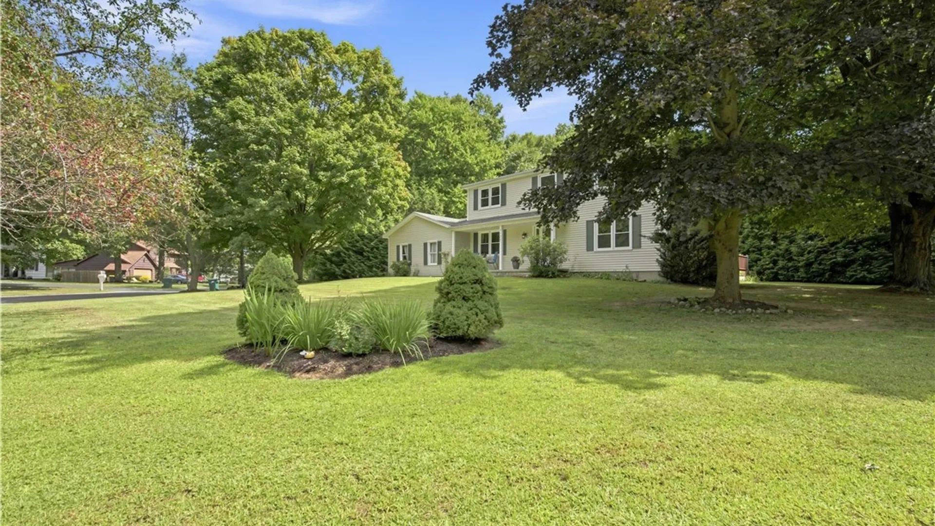 Property at 1107 Nestwood Lane, Webster, NY 14580 4
