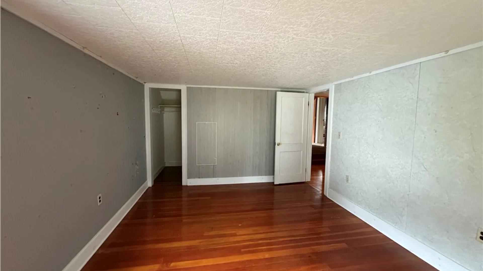 Property at 6 Holmes Avenue, New Berlin, NY 13411 24