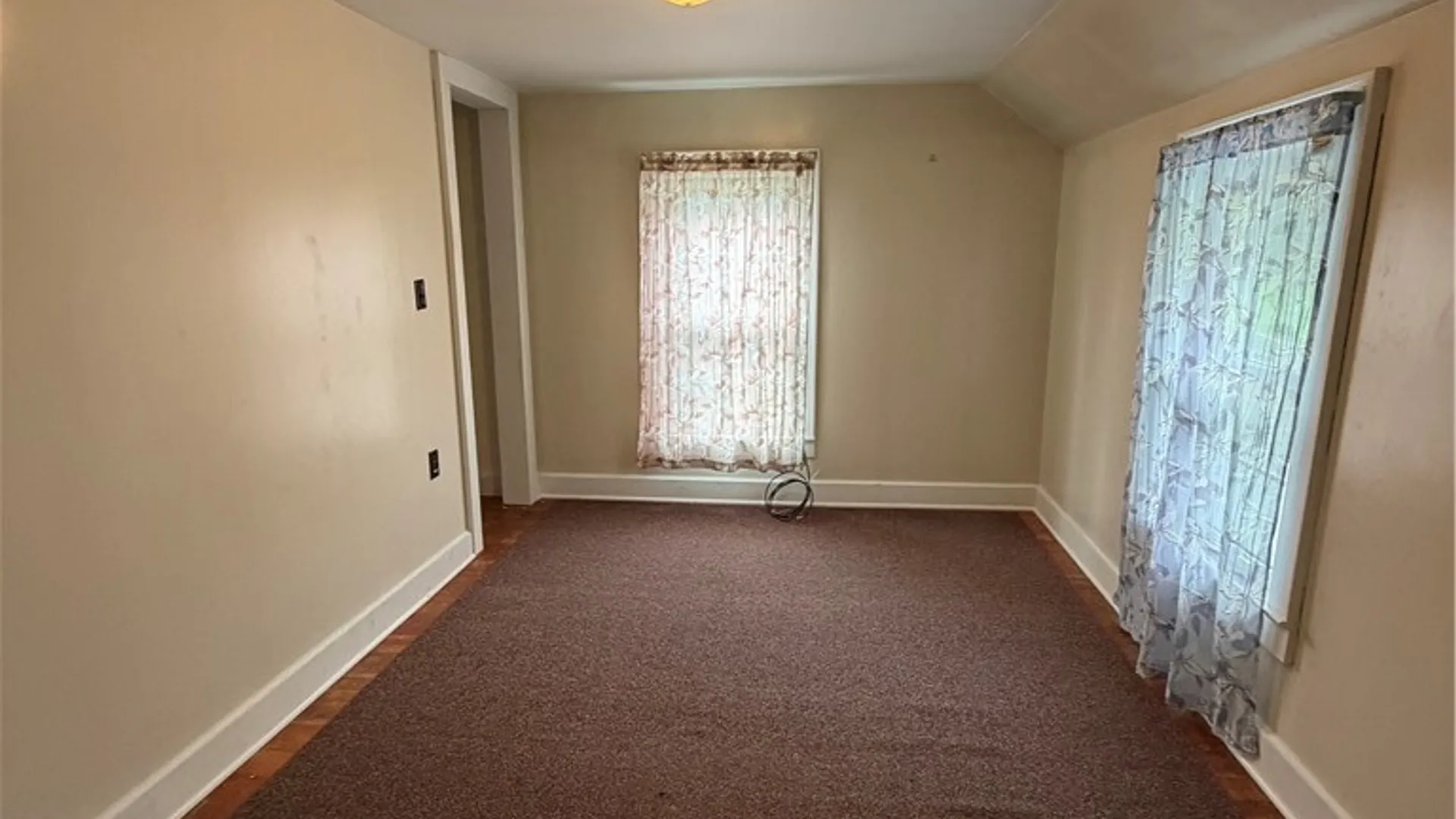 Property at 6 Holmes Avenue, New Berlin, NY 13411 27