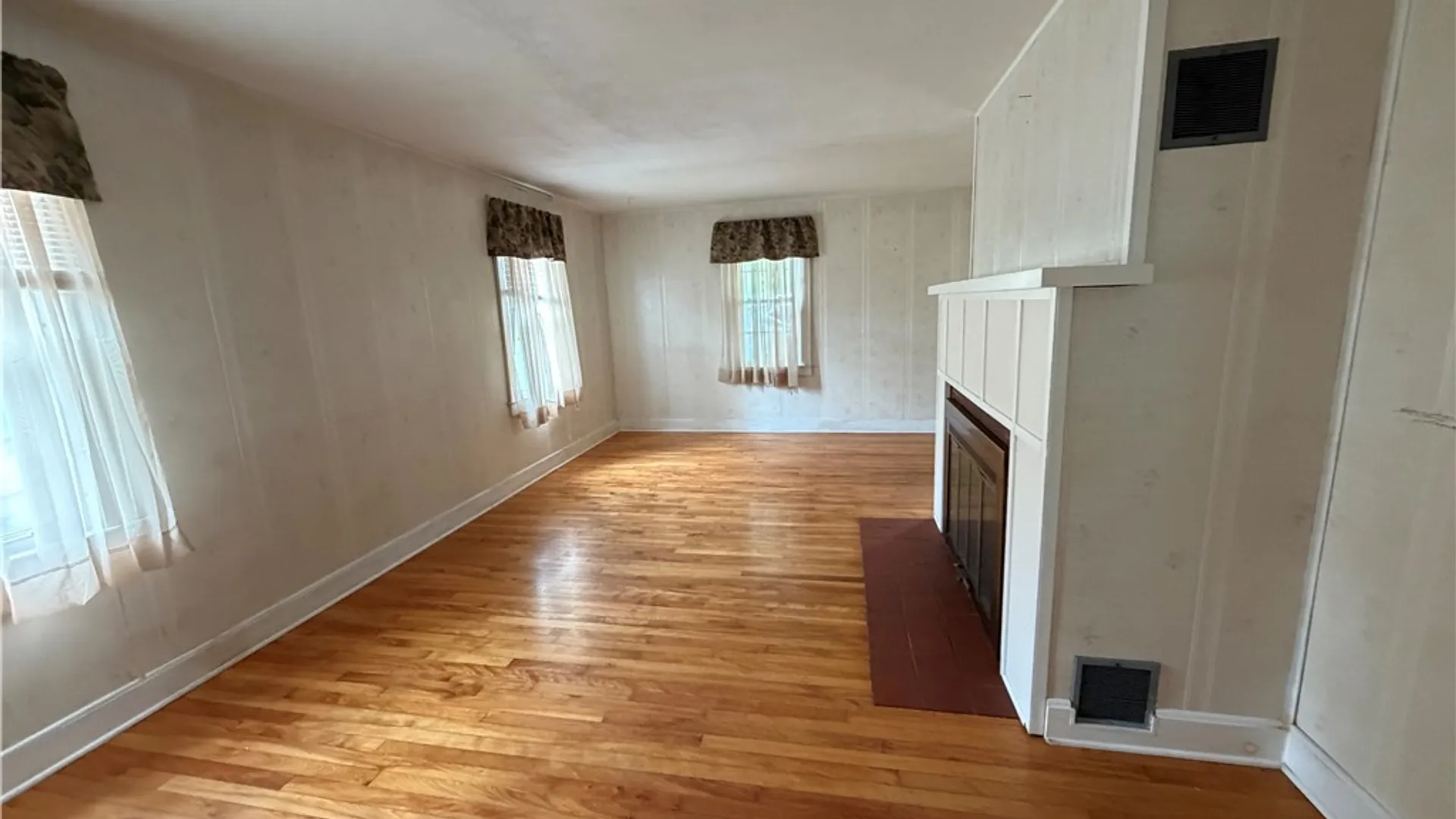 Property at 6 Holmes Avenue, New Berlin, NY 13411 7