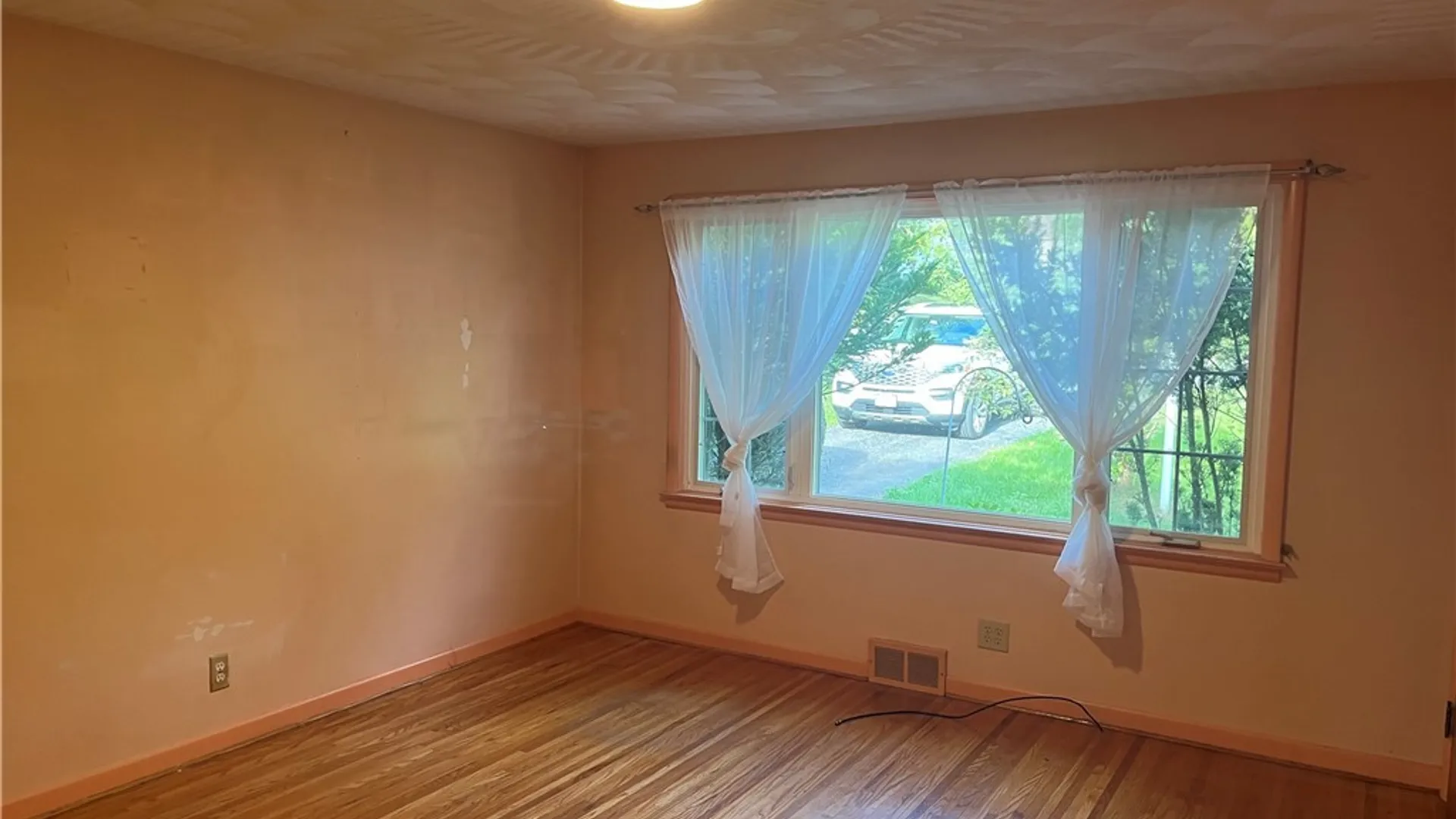 Property at 2842 Oneida Street, Utica, NY 13501 11