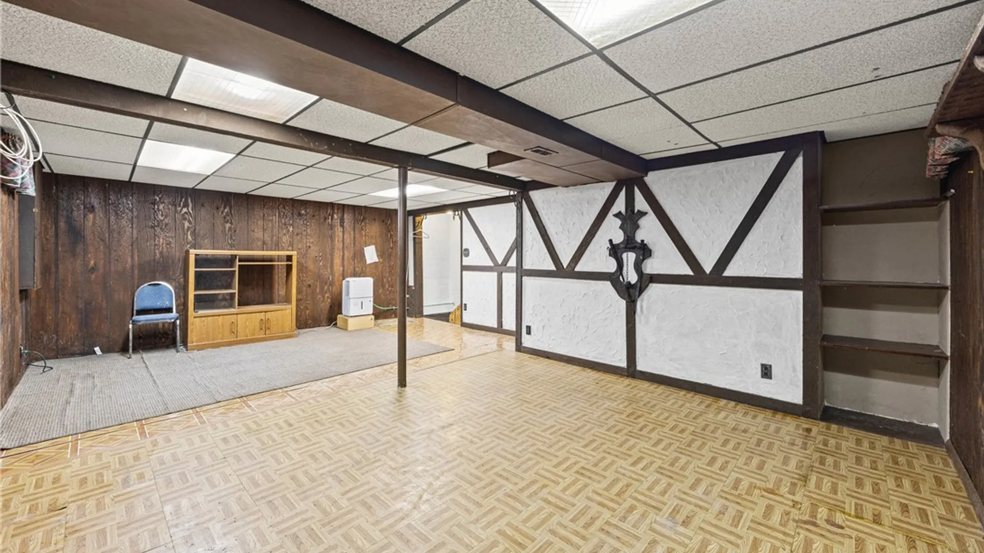 Property at 529 Vintage Lane, Greece, NY 14615 24