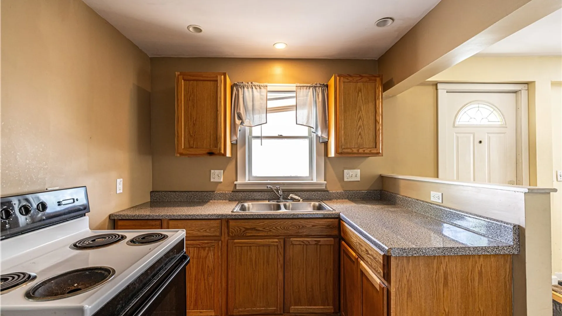 Property at 1474 N Goodman Street, Rochester, NY 14609 4