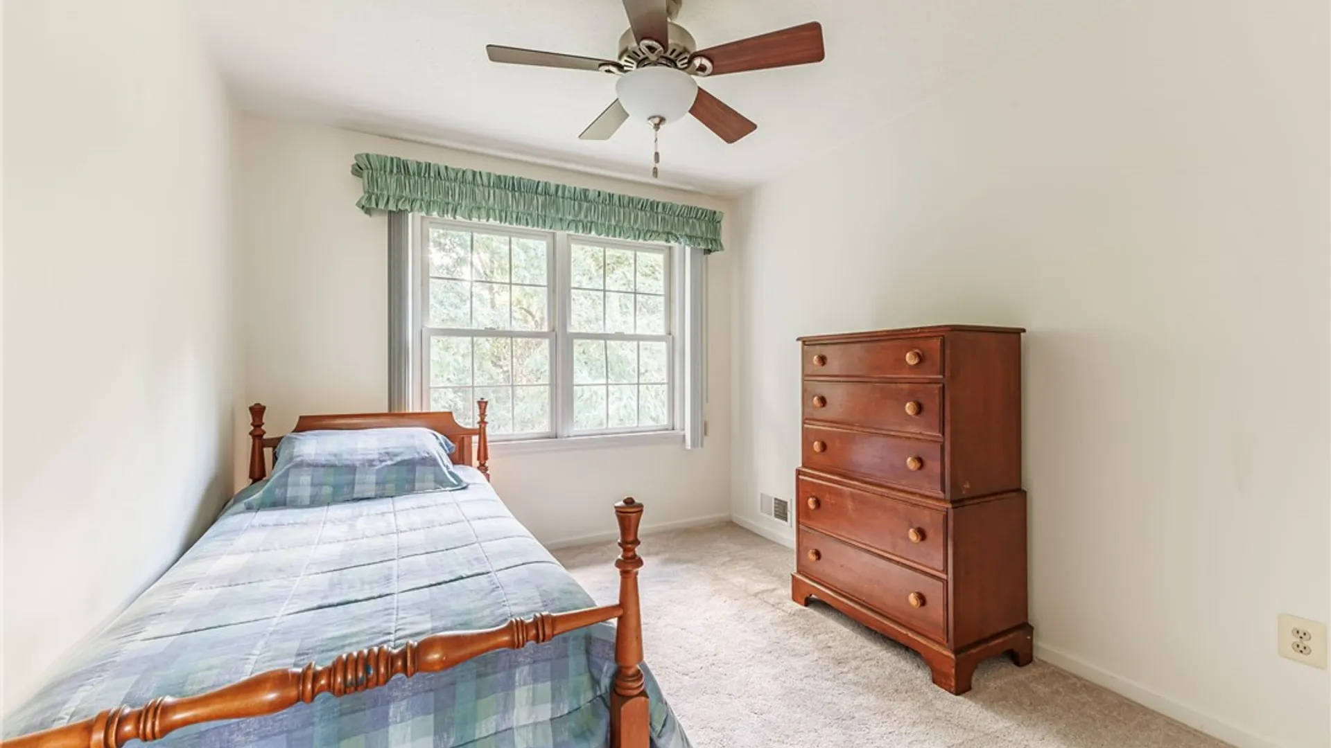 Property at 23 Cedarview, Perinton, NY 14450 26