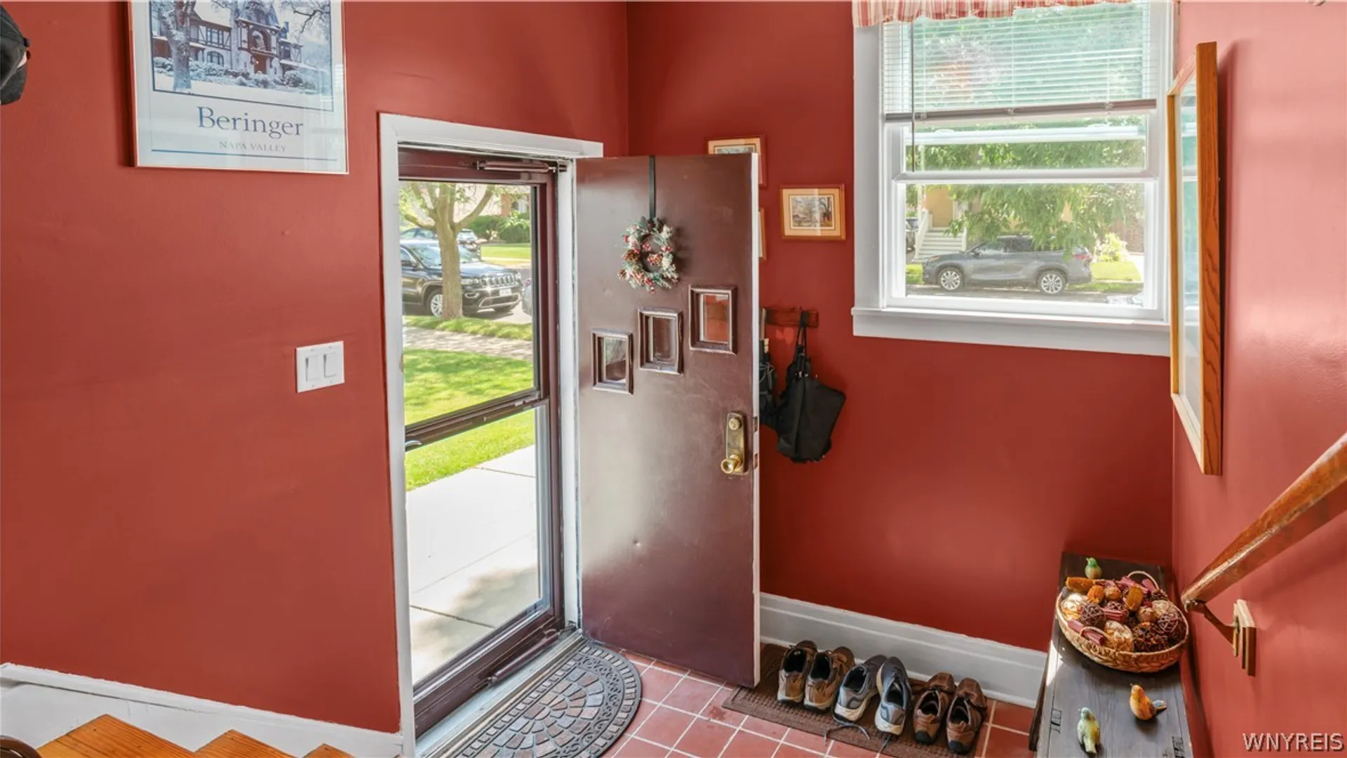 Property at 19 Hamilton Boulevard, Tonawanda, NY 14217 4