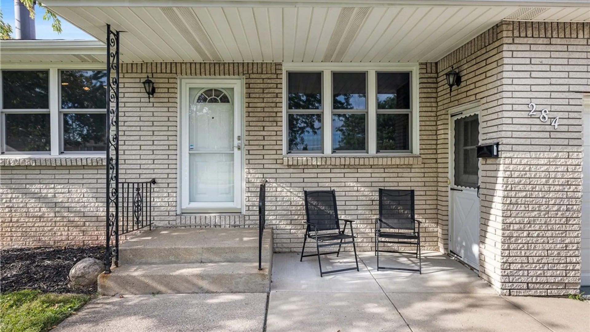 Property at 284 Claudette Court, Cheektowaga, NY 14043 4