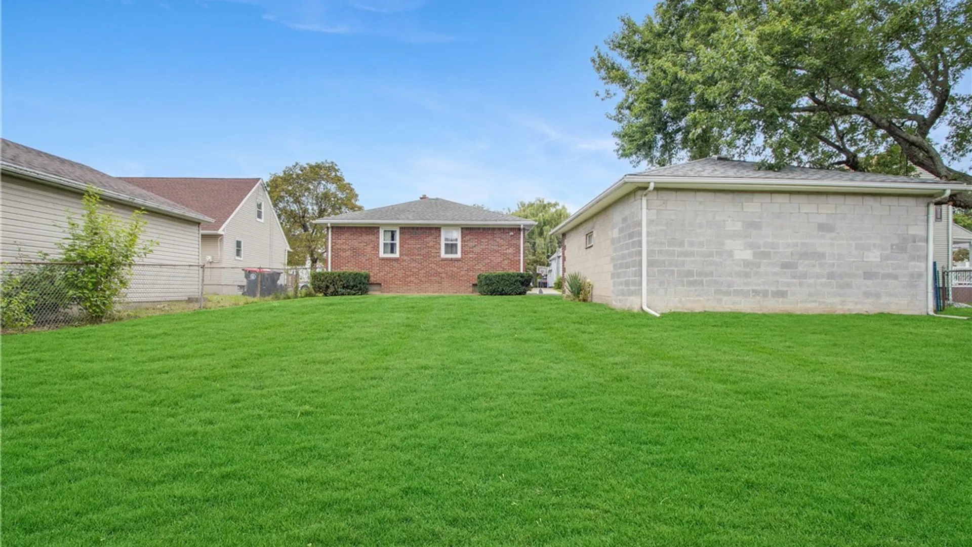 Property at 27 Newell Avenue, Lancaster, NY 14086 8